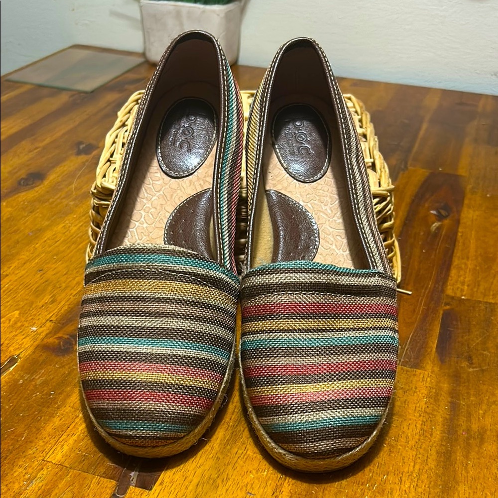 Like New b.o.c. Brown/Multi Color Stripe W/ Burlap Trim Espadrilles